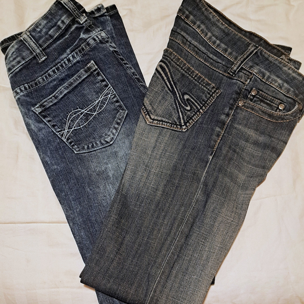 Cowgirl Tuff Women's Boot Cut Jeans in Dark and Light Blue